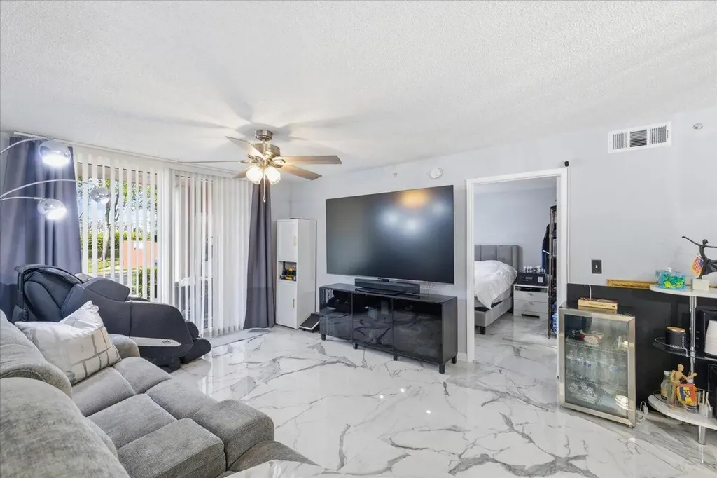 7824 Sonoma Springs Circle Lake Worth FL 33463