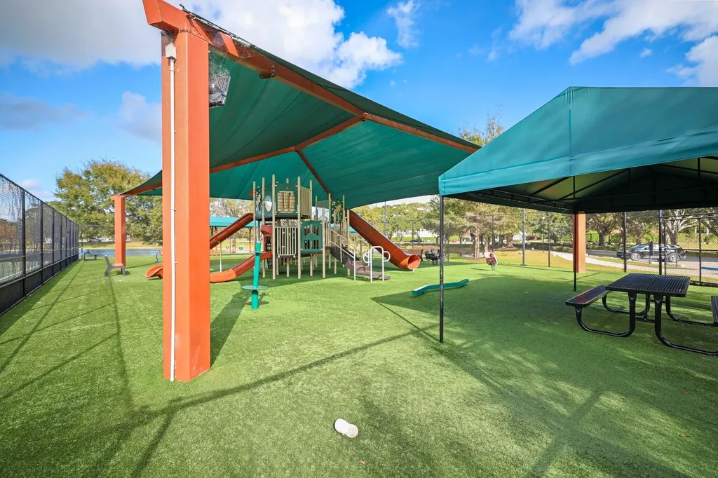 10418 Buena Ventura Drive Boca Raton FL 33498