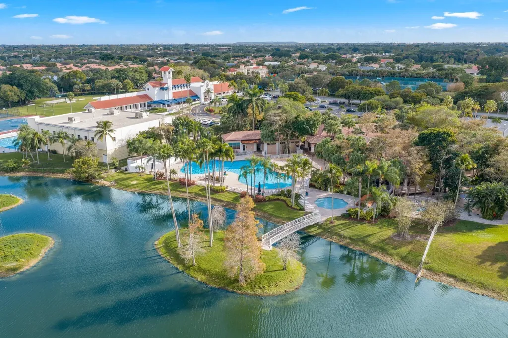 10418 Buena Ventura Drive Boca Raton FL 33498