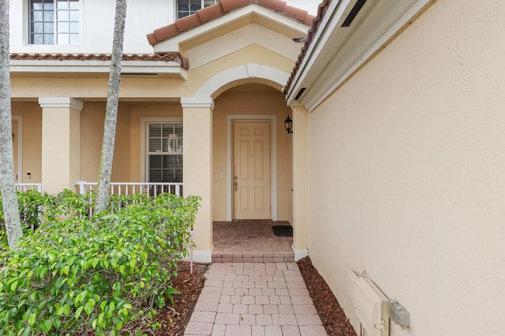 7297 Briella Drive Boynton Beach FL 33437