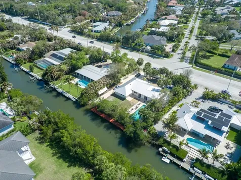 527 E Causeway Boulevard Vero Beach FL 32963