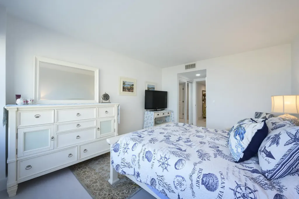3589 S Ocean Boulevard South Palm Beach FL 33480