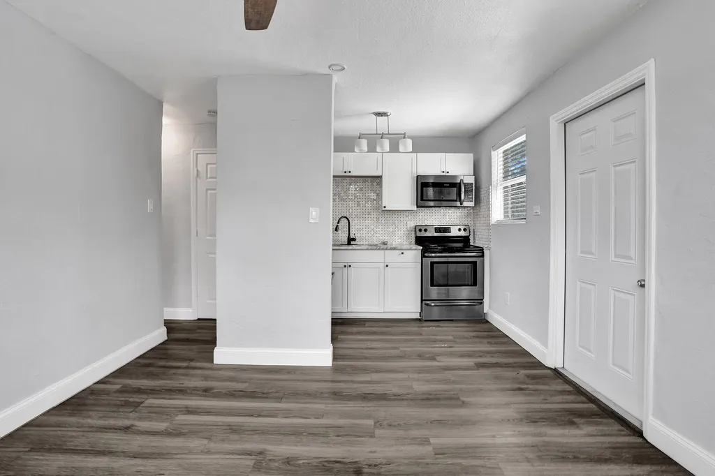 2261 NW 2nd Street Pompano Beach FL 33069