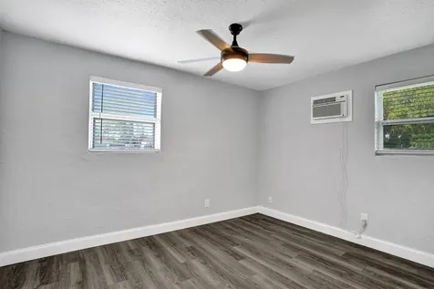 2261 NW 2nd Street Pompano Beach FL 33069