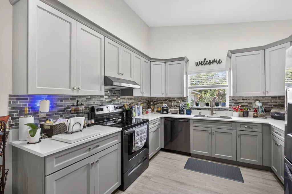 13714 78th Place N West Palm Beach FL 33412