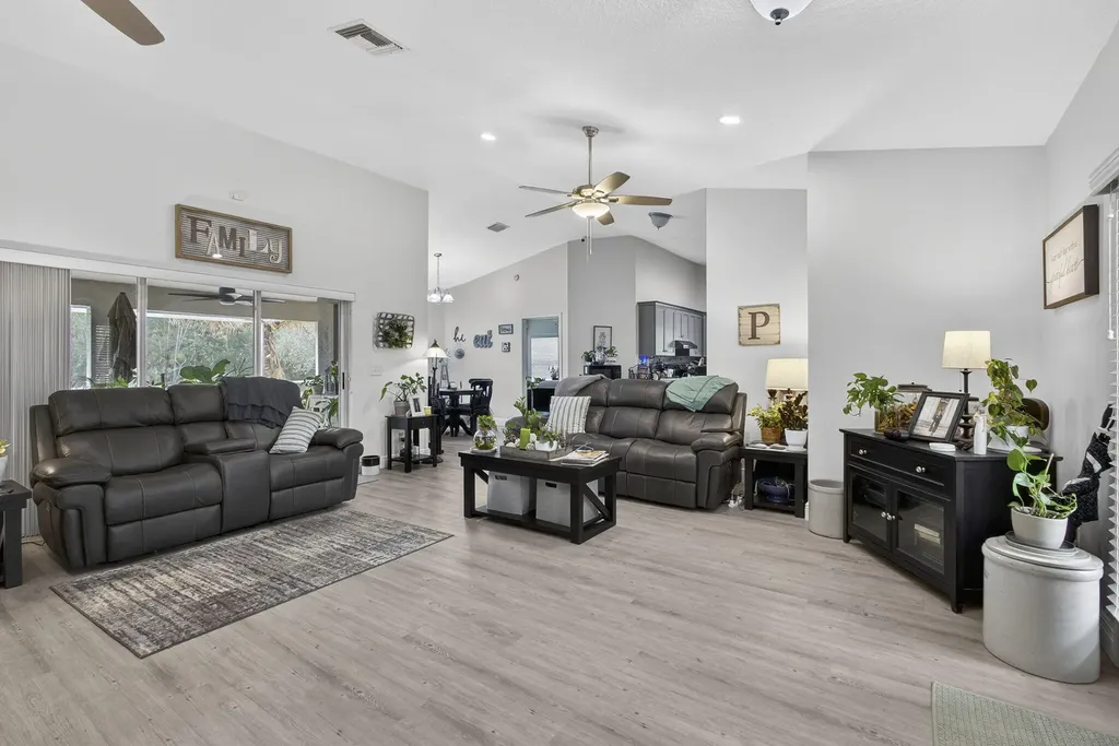 13714 78th Place N West Palm Beach FL 33412
