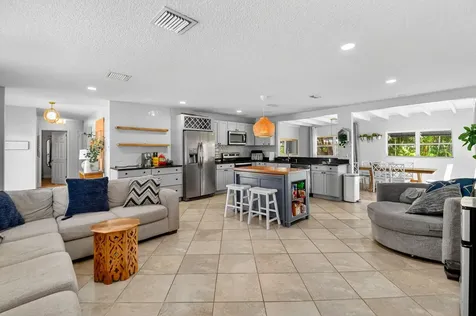 320 Riverdale Road Palm Springs FL 33461
