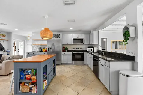 320 Riverdale Road Palm Springs FL 33461