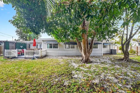 320 Riverdale Road Palm Springs FL 33461
