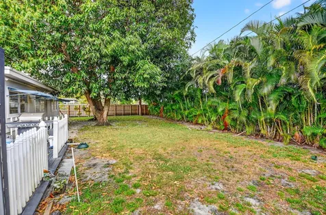 320 Riverdale Road Palm Springs FL 33461