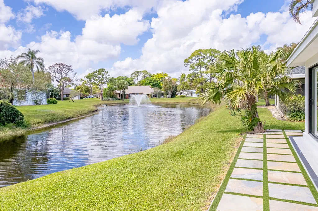 6120 Brandon Street Palm Beach Gardens FL 33418