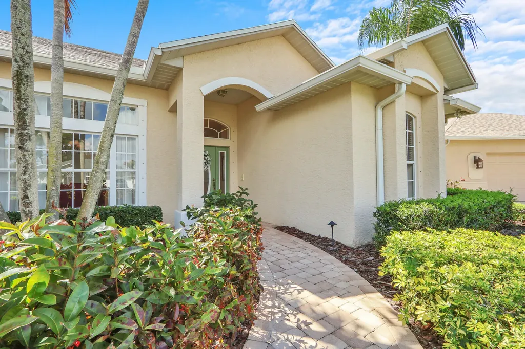 189 SW Snapdragon Circle Port St Lucie FL 34953