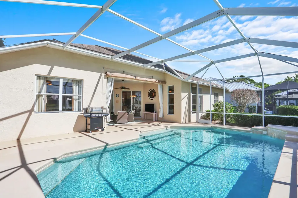 189 SW Snapdragon Circle Port St Lucie FL 34953