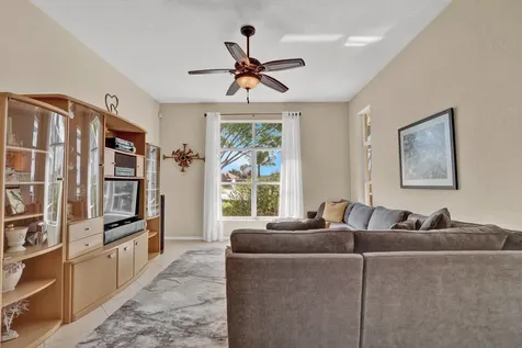 189 SW Snapdragon Circle Port St Lucie FL 34953