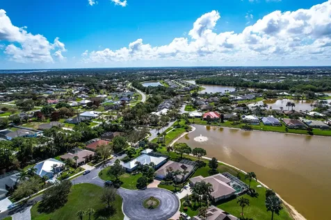 189 SW Snapdragon Circle Port St Lucie FL 34953