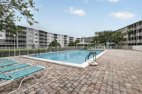 1690 NE 191st Street Miami FL 33179