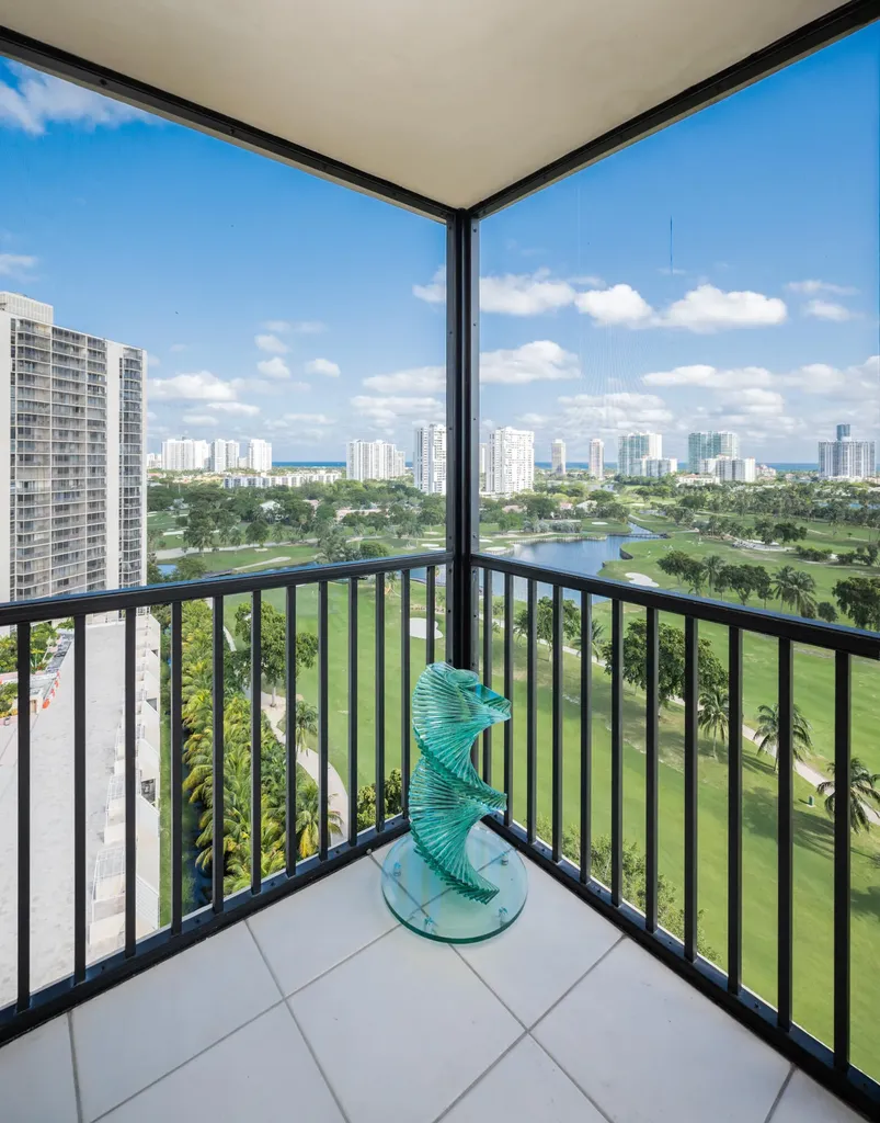 20335 W Country Club Drive Aventura FL 33180