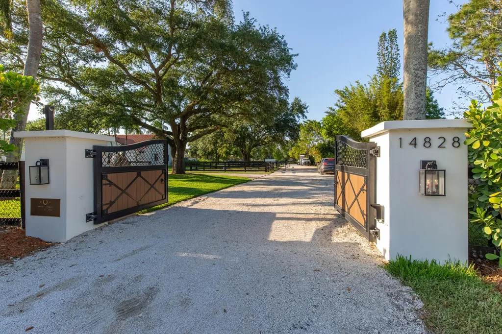14828 Rolling Rock Place Wellington FL 33414