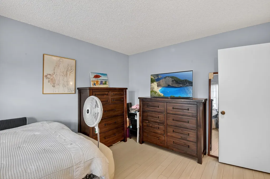 8 Stratford Drive E Boynton Beach FL 33436
