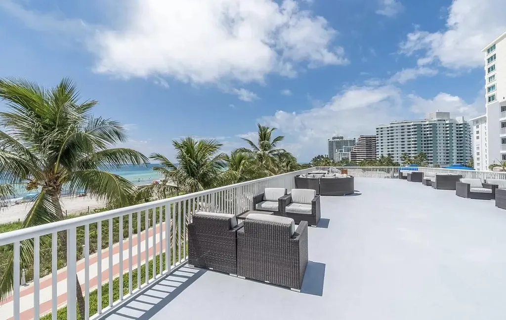 5401 Collins Avenue Miami Beach FL 33140