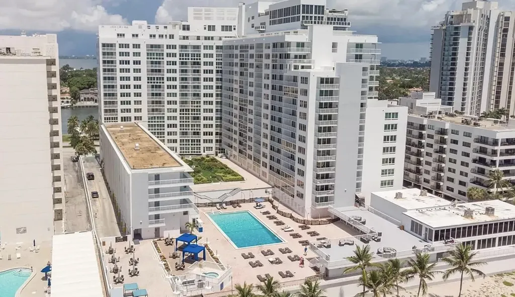 5401 Collins Avenue Miami Beach FL 33140