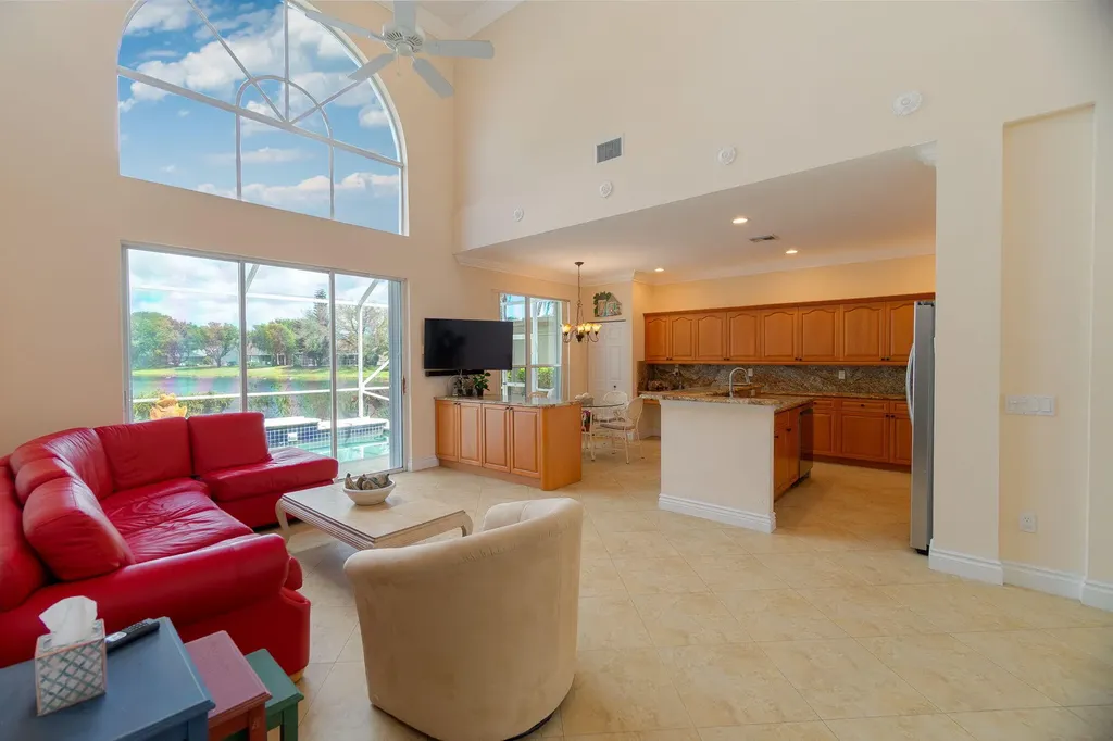 6005 Newport Village Way Lake Worth FL 33463