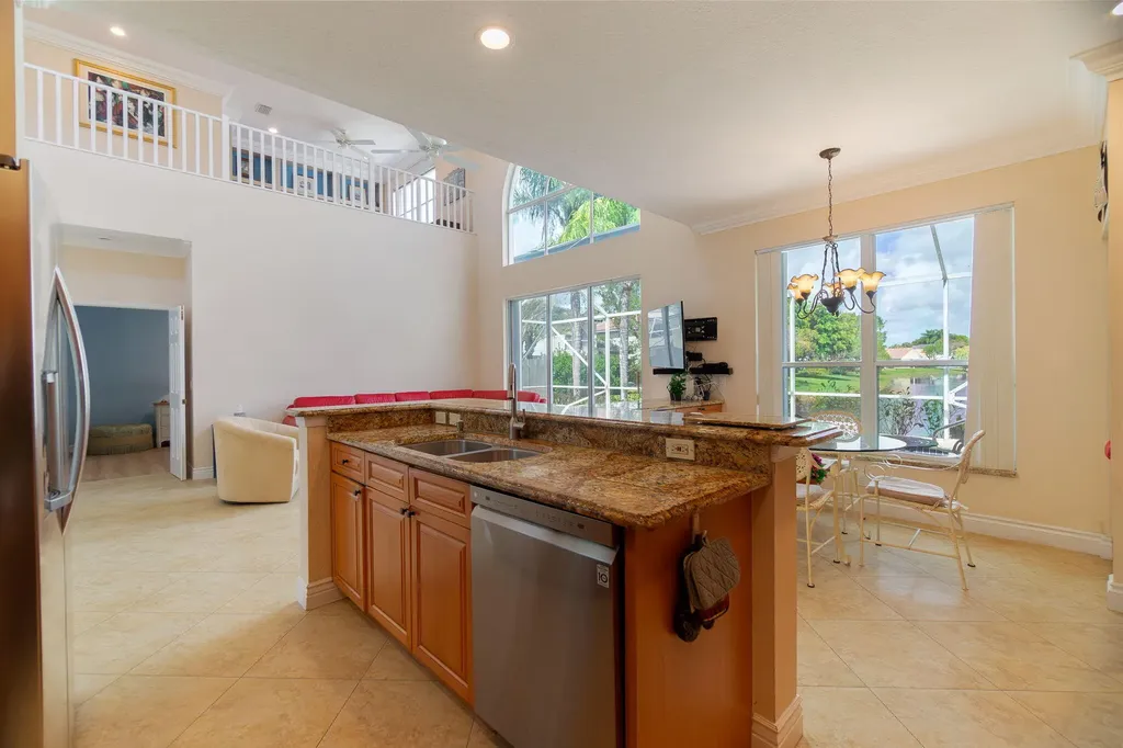 6005 Newport Village Way Lake Worth FL 33463