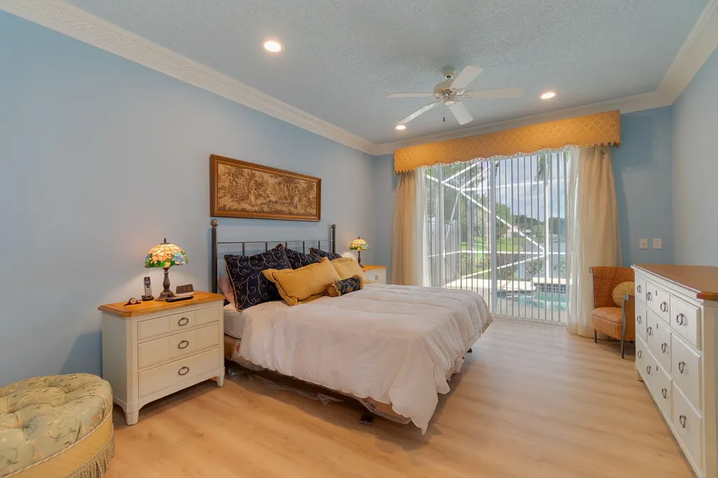 6005 Newport Village Way Lake Worth FL 33463