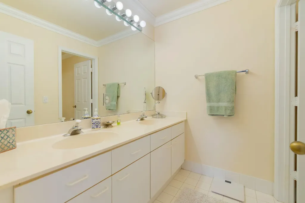 6005 Newport Village Way Lake Worth FL 33463
