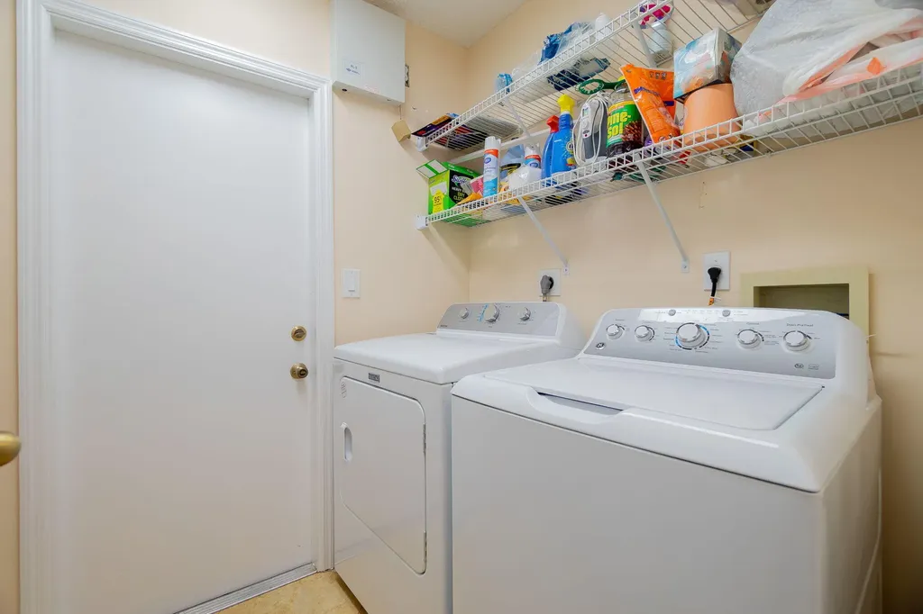 6005 Newport Village Way Lake Worth FL 33463