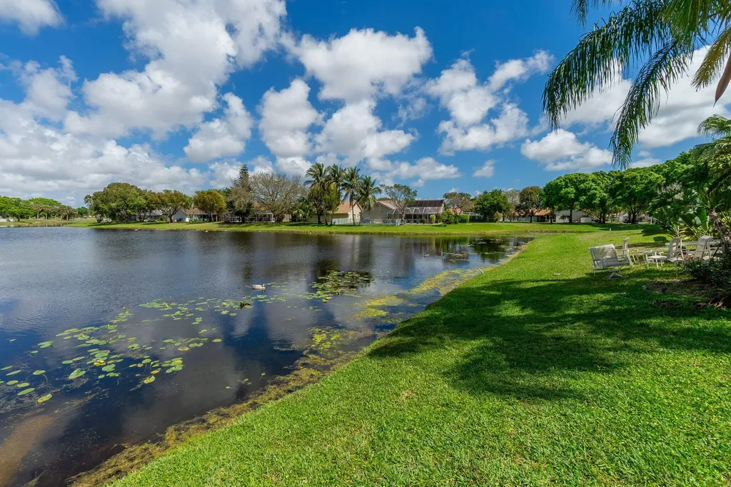 6005 Newport Village Way Lake Worth FL 33463