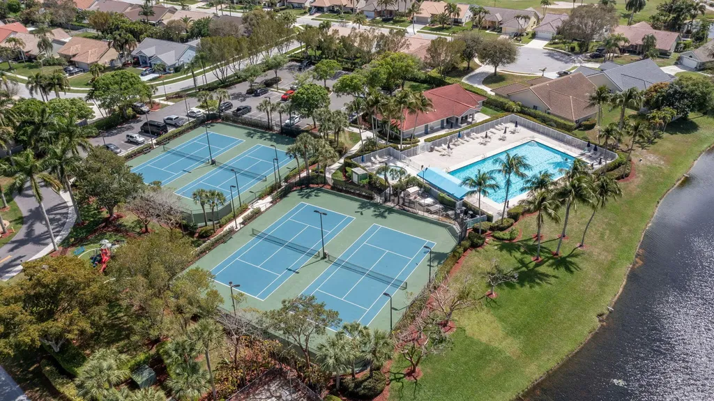 6005 Newport Village Way Lake Worth FL 33463