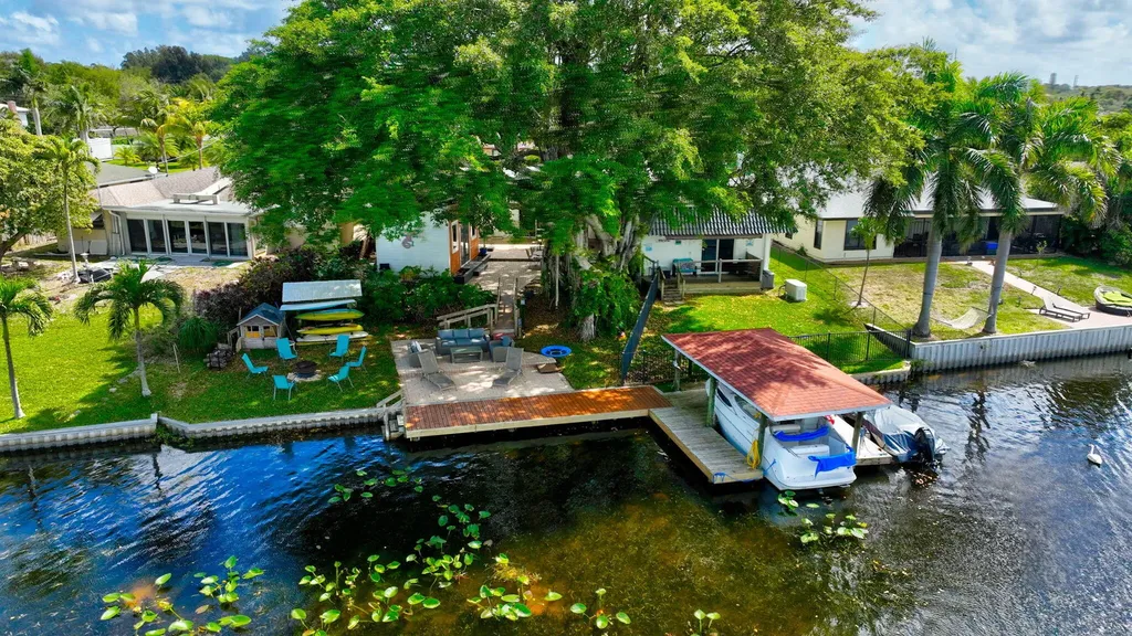 6647 Paul Mar Drive Lantana FL 33462