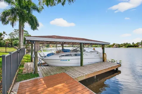 6647 Paul Mar Drive Lantana FL 33462