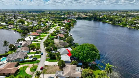 6647 Paul Mar Drive Lantana FL 33462