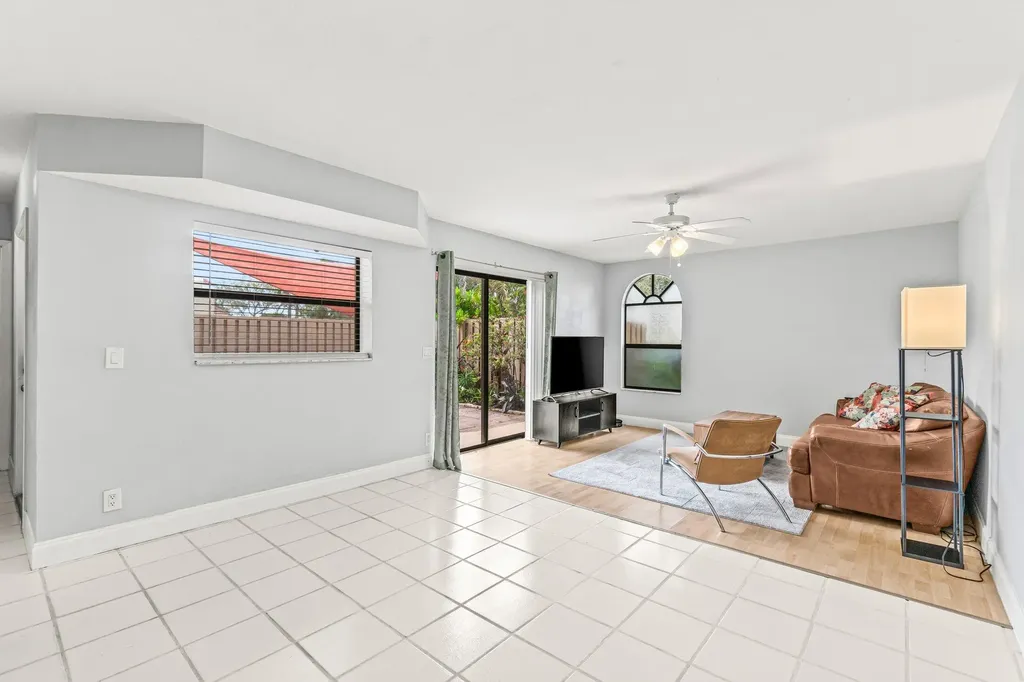 3900 Village Drive Delray Beach FL 33445