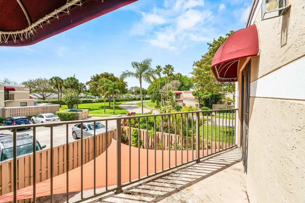 3900 Village Drive Delray Beach FL 33445