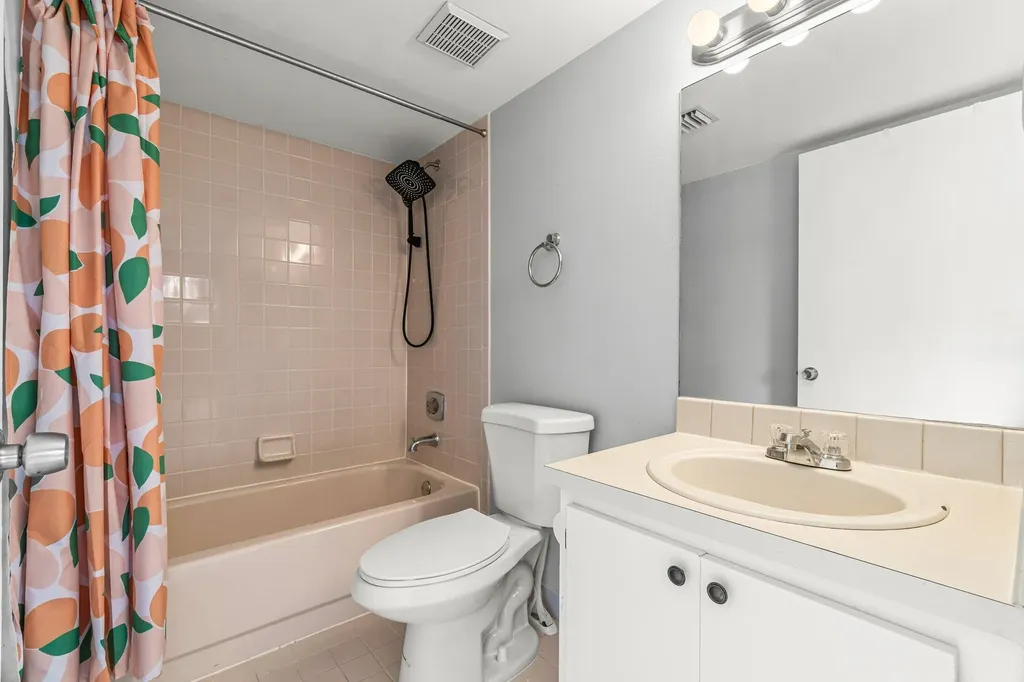 3900 Village Drive Delray Beach FL 33445
