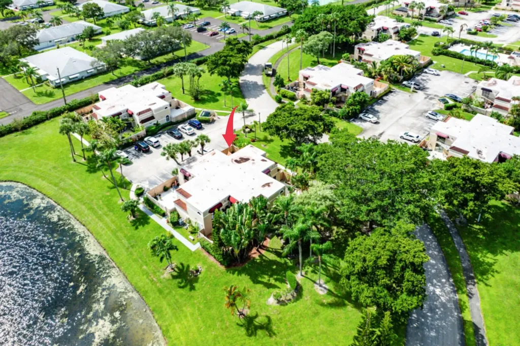 3900 Village Drive Delray Beach FL 33445