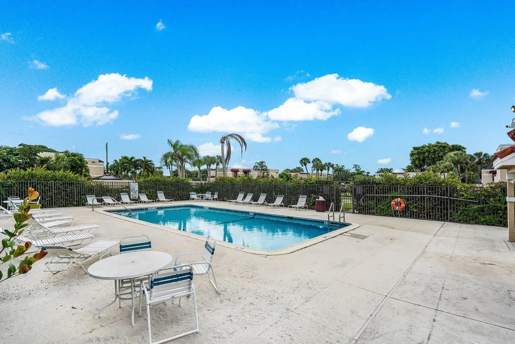 3900 Village Drive Delray Beach FL 33445