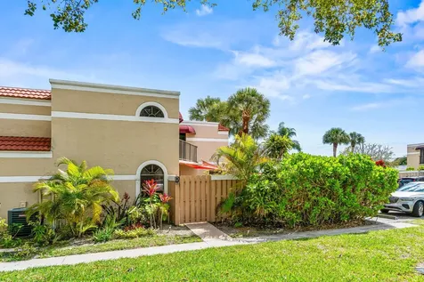 3900 Village Drive Delray Beach FL 33445