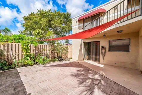3900 Village Drive Delray Beach FL 33445