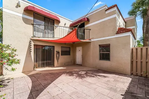 3900 Village Drive Delray Beach FL 33445