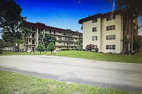 3330 Spanish Moss Terrace Lauderhill FL 33319