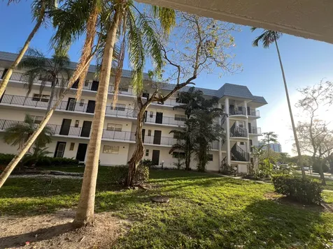 3330 Spanish Moss Terrace Lauderhill FL 33319