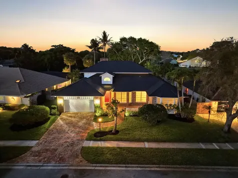 12886 La Rochelle Circle Palm Beach Gardens FL 33410