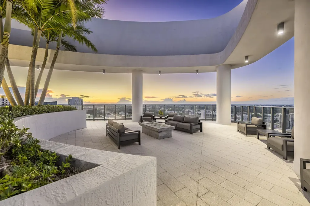 500 E Las Olas Boulevard Fort Lauderdale FL 33301