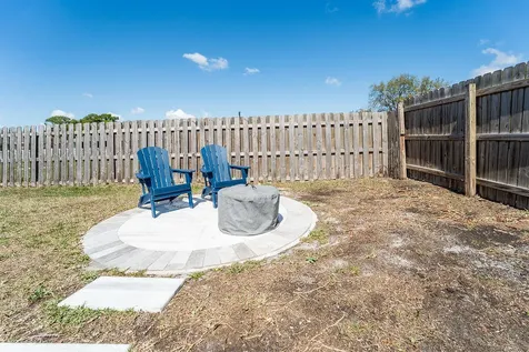 1353 SW Gastador Avenue Port St Lucie FL 34953