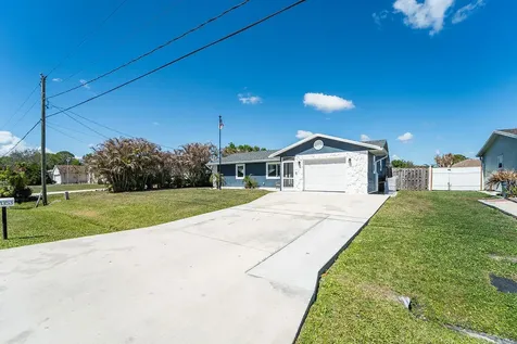 1353 SW Gastador Avenue Port St Lucie FL 34953