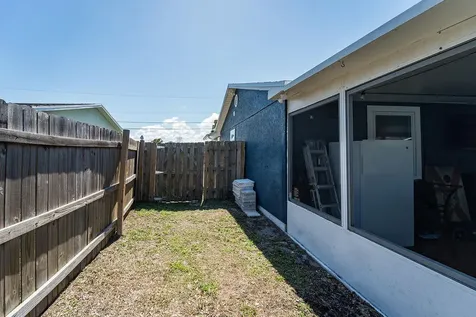 1353 SW Gastador Avenue Port St Lucie FL 34953